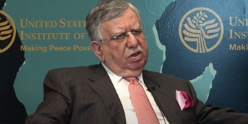 پاکستان کے آئی ایم ایف سے سخت شرائط پر مذاکرات، ٹیکس چھوٹ ختم کرنےکی تیاری