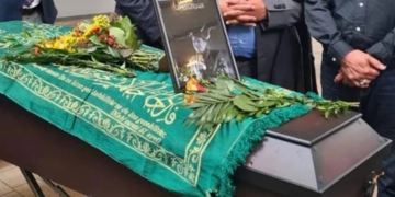 مزاح کا ایک عہد تمام، کامیڈی کنگ عمر شریف سپردخاک