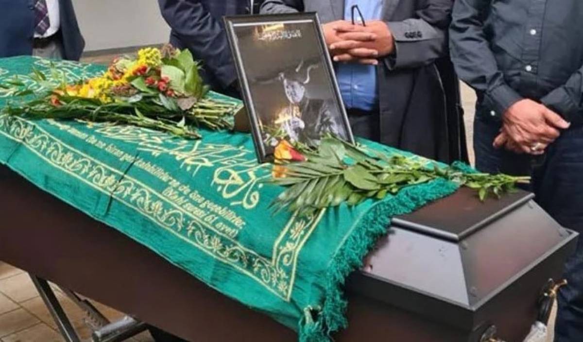 مزاح کا ایک عہد تمام، کامیڈی کنگ عمر شریف سپردخاک