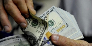 ڈالر 174روپے 50پیسے کا ہو گیا