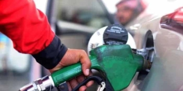 وزیراعظم نے پیٹرولیم مصنوعات کی قیمتوں میں اضافے کی سمری مسترد کردی