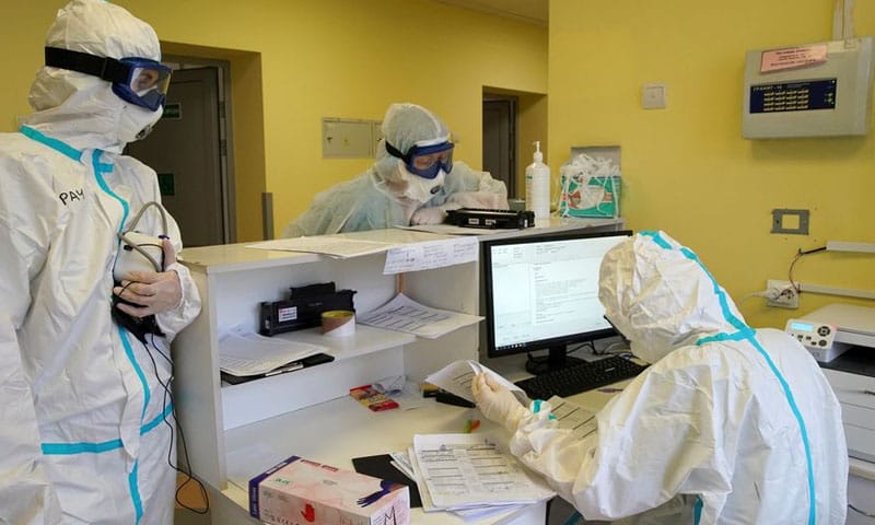 پاکستان: کورونا کے آغاز کے بعد سے مثبت کیسز کی شرح کم ترین سطح پر آگئی