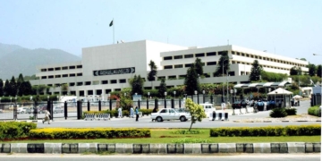 جنوری میں منی بجٹ پارلیمنٹ میں پیش کرنے کی تیاری، 350 ارب کے نئے ٹیکس لگیں گے