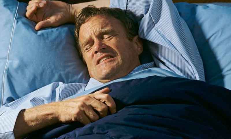 اومیکرون کی ایک خطرناک علامت جو نیند میں سامنے آتی ہے