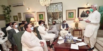 ترین گروپ کا حکومت کے ساتھ جانے یا نہ جانے سے متعلق فیصلہ آج متوقع
