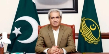 گورنر پنجاب کو کل منصب سے ہٹایا جائےگا یا نہیں؟