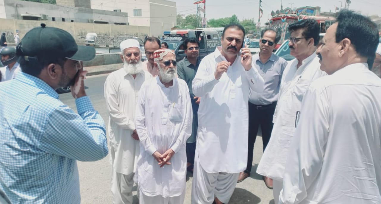 ملیر میں اگر پانی کا مسئلہ حل نہ ہوا تو خود تو روڈ پر ہوں آپ سب کو بھی روڈ پر لے آؤنگا، ایم پی اے محمد سلیم بلوچ