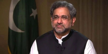اگر عمران خان ملک چلا رہے ہوتے تو دیوالیہ ہو چکا ہوتا، شاہدخاقان