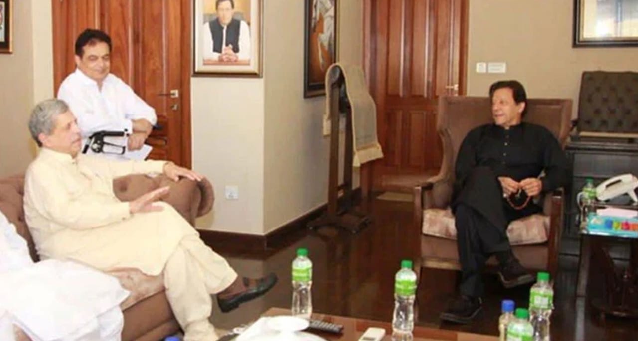 عمران خان نے مانا ان سے بہت سی غلطیاں ہوئی ہیں، حامد خان