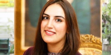 زرداری کیخلاف بیان پر بختاور بھٹو کا عمران خان کو کرارا جواب