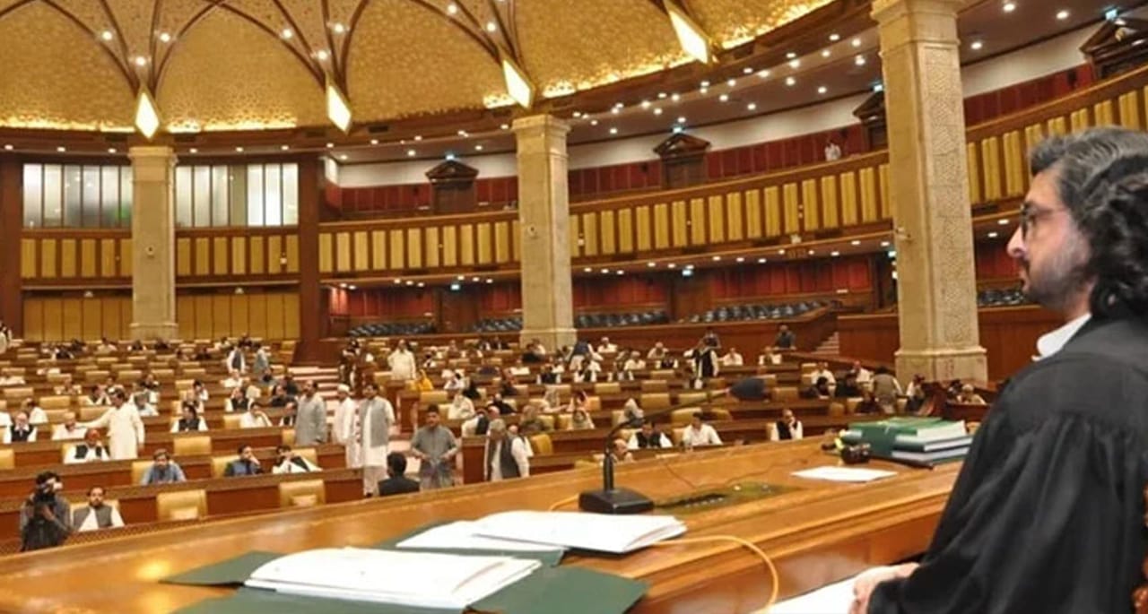 نئے اسپیکر پنجاب اسبلی کے لیے انتخاب آج ہو گا