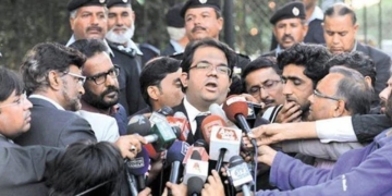 عدالت کا اتنی جلدی الیکشن کرانے کا فیصلہ سمجھ سے بالاتر ہے: وکیل پی ٹی آئی