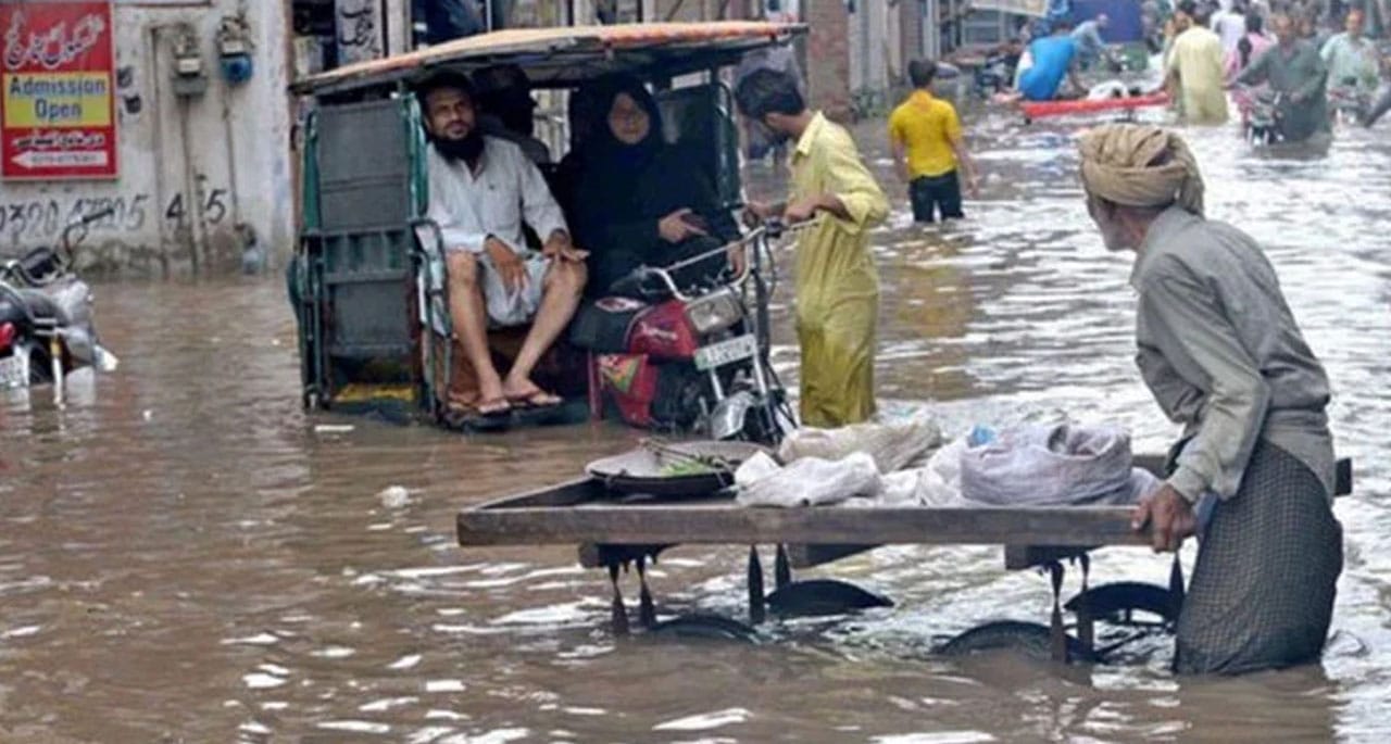 لاہور میں بارش نے20 سال کا ریکارڈ توڑ دیا