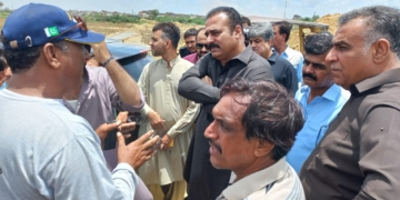 ملیر ندی  میں 16 سولہ نوجوان سیلابی ریلے میں بہہ گیا، ریسکیو آپریشن جاری ایم پی اے سلیم بلوچ جائے وقوعہ پر پہنچ گئے