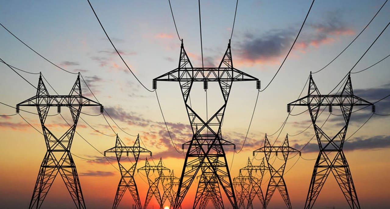 بجلی کا بنیادی ٹیرف تقریباً8 روپے بڑھانےکی تیاری