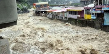 دریائے سوات میں اونچے درجے کا سیلاب، درجنوں مکان بہہ گئے