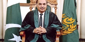 نو سالہ بچی سے اجتماعی زیادتی، چیف جسٹس سندھ ہائیکورٹ نے نوٹس لے لیا