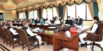 نیب نے عمران خان کی کابینہ کے ارکان کو نوٹس بھیج دیے