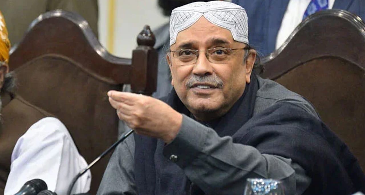 ملتان والوں نے سیاسی خانہ بدوش سےحساب برابر کر دیا ہے، آصف علی زرداری