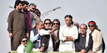 حکومت کی عمران خان کا لانگ مارچ روکنے کی استدعا مسترد