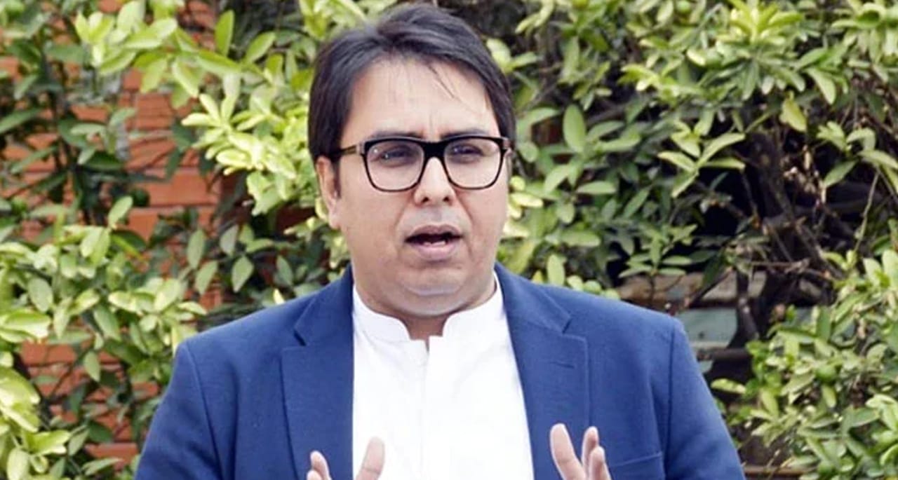 شہباز گِل کا نام ای سی ایل میں شامل