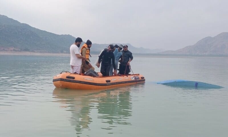 کوہاٹ تاندہ جھیل واقعہ: ڈوبنے سے جاں بحق بچوں کی تعداد 52 ہوگئی