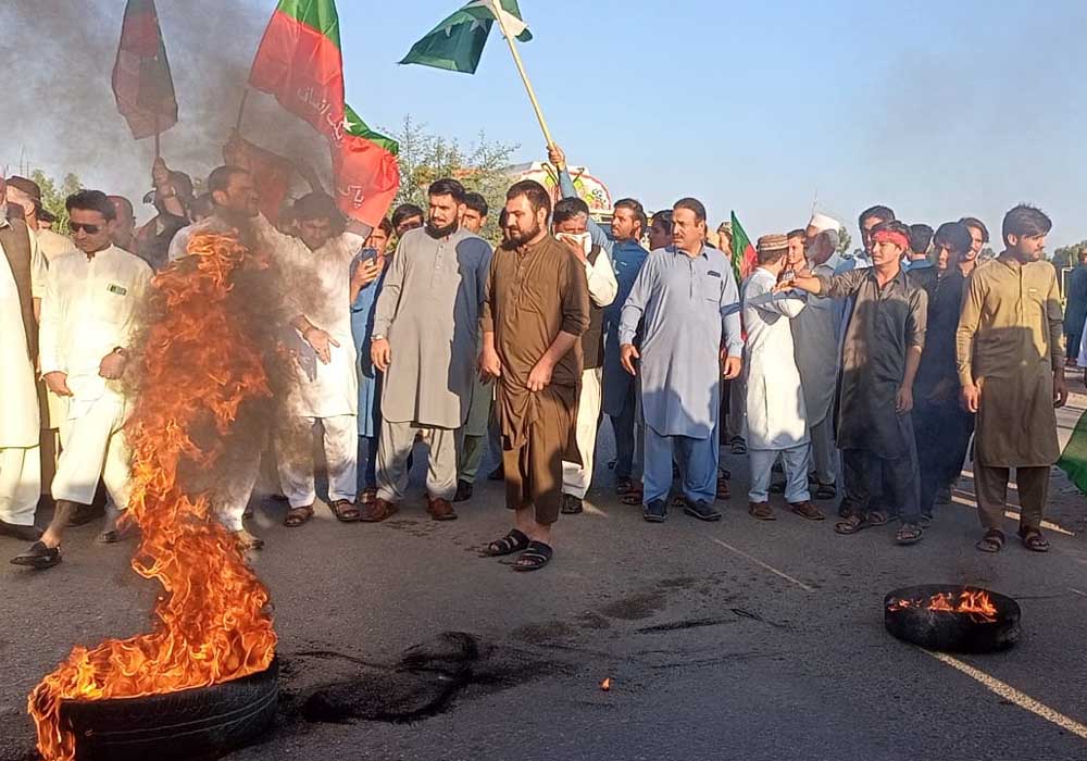 فواد چوہدری کی گرفتاری، تحریک انصاف کا ملک گیر احتجاج کا فیصلہ