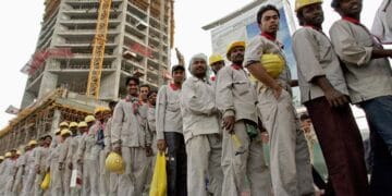 مسلسل 5 گھنٹے سے زیادہ کام لینا غیر قانونی