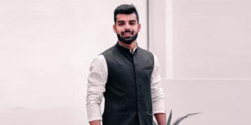 ثقلین مشتاق کی بیٹی سے نکاح  قومی کرکٹ ٹیم  کے شاداب خان سے ہوگیا