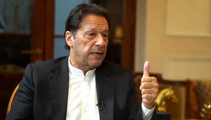 جنرل ریٹائرڈ باجوہ سپر کنگ تھے اور سب اختیارات بھی ان کے پاس تھے، عمران خان
