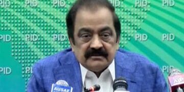 الیکشن میں تاخیر پر ازخود نوٹس، حکومت کا بینچ میں 2 ججز کی شمولیت پر تحفظات کا اظہار