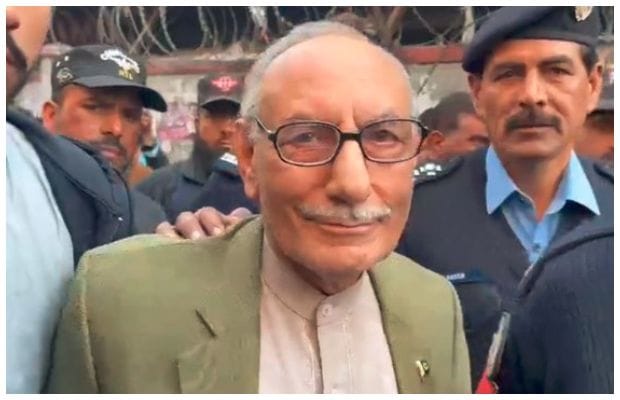 لیفٹیننٹ جنرل (ر) امجد شعیب 3 روزہ جسمانی ریمانڈ پر پولیس کے حوالے