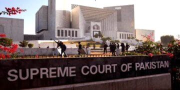 سپریم کورٹ نے سی سی پی او لاہور غلام محمود ڈوگر کو بحال کردیا