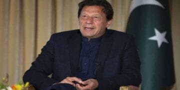 توشہ خان کیس میں عمران خان کی گرفتاری کیلئے ناقابل ضمانت وارنٹ جاری