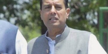 جج اور جرنیل روز پیدا ہوتے ہیں،لیڈر آنے میں صدیاں لگتی ہیں: کیپٹن صفدر