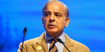 عوام کیلئے 50 روپے فی لیٹر تک پٹرولیم ریلیف کی فراہمی کا فیصلہ