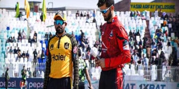 لاہور بمقابلہ پشاور: بارش ہونے کی صورت میں کس ٹیم کو فائدہ ہوگا