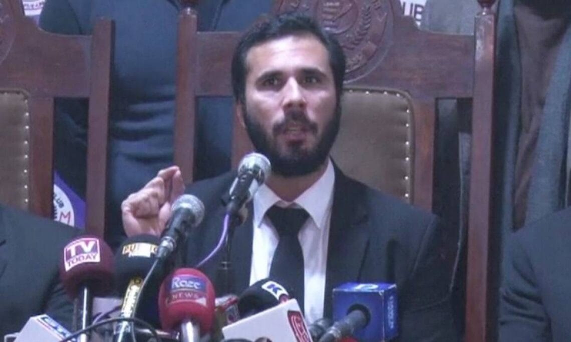 عمران خان کے بھانجے حسان نیازی گرفتارکرلیا — پاک الرٹس: سنسنی نہیں، صرف خبر - PakAlerts.net — قابل اعتماد ڈیجیٹل نیوز پلیٹ فارم عالمی امور، تازہ ترین خبریں, سیاست, ٹیکنالوجی، کھیل، معیشت، تفریح، صحت، تعلیم، اور بہت کچھ ایک جگہ پر۔ عمران خان کے بھانجے حسان نیازی گرفتارکرلیا