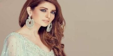 معروف اداکارہ سپر ماڈل سعیدہ امتیاز انتقال کرگئیں