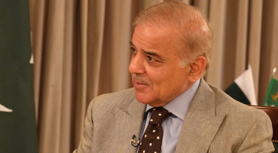 ملک مشکلات سے نکل جائے گا، ملک کے بہتر مفاد میں ہمیں اکٹھا ہونا ہوگا۔ شہباز شریف
