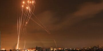 فلسطینی شہر غزہ پر اسرائیلی فوج نے حملہ