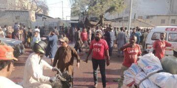 کراچی فیکٹری حادثہ: اندرونی دروازہ نہ کھولنابھگدڑ مچنے کا سبب بنا، پولیس