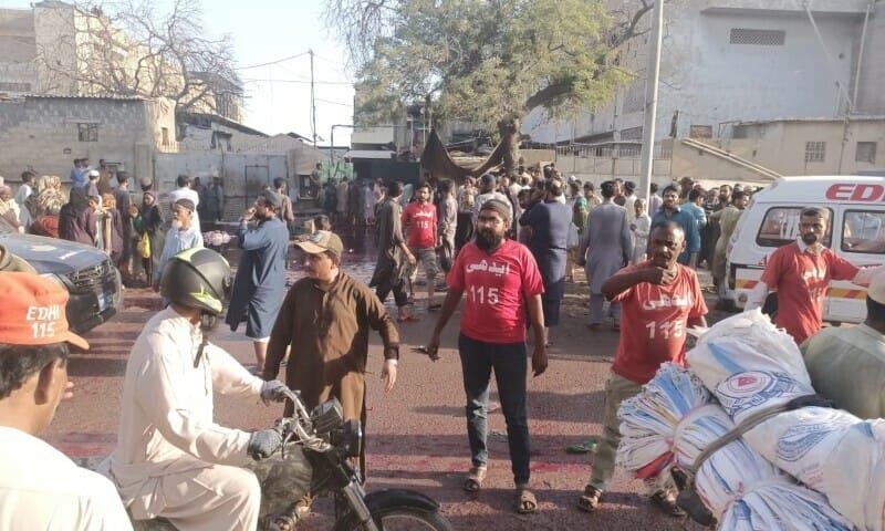 کراچی فیکٹری حادثہ: اندرونی دروازہ نہ کھولنابھگدڑ مچنے کا سبب بنا، پولیس — پاک الرٹس: سنسنی نہیں، صرف خبر - PakAlerts.net — قابل اعتماد ڈیجیٹل نیوز پلیٹ فارم عالمی امور، تازہ ترین خبریں, سیاست, ٹیکنالوجی، کھیل، معیشت، تفریح، صحت، تعلیم، اور بہت کچھ ایک جگہ پر۔ کراچی فیکٹری حادثہ: اندرونی دروازہ نہ کھولنابھگدڑ مچنے کا سبب بنا، پولیس