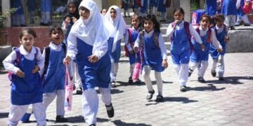 آل پاکستان پرائیویٹ سکولز نے موسم گرما کی تعطیلات کا اعلان کردیا