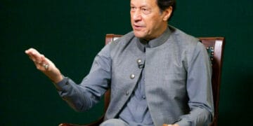 موجودہ حکومت باجوہ کا تحفہ ہے، عمران خان