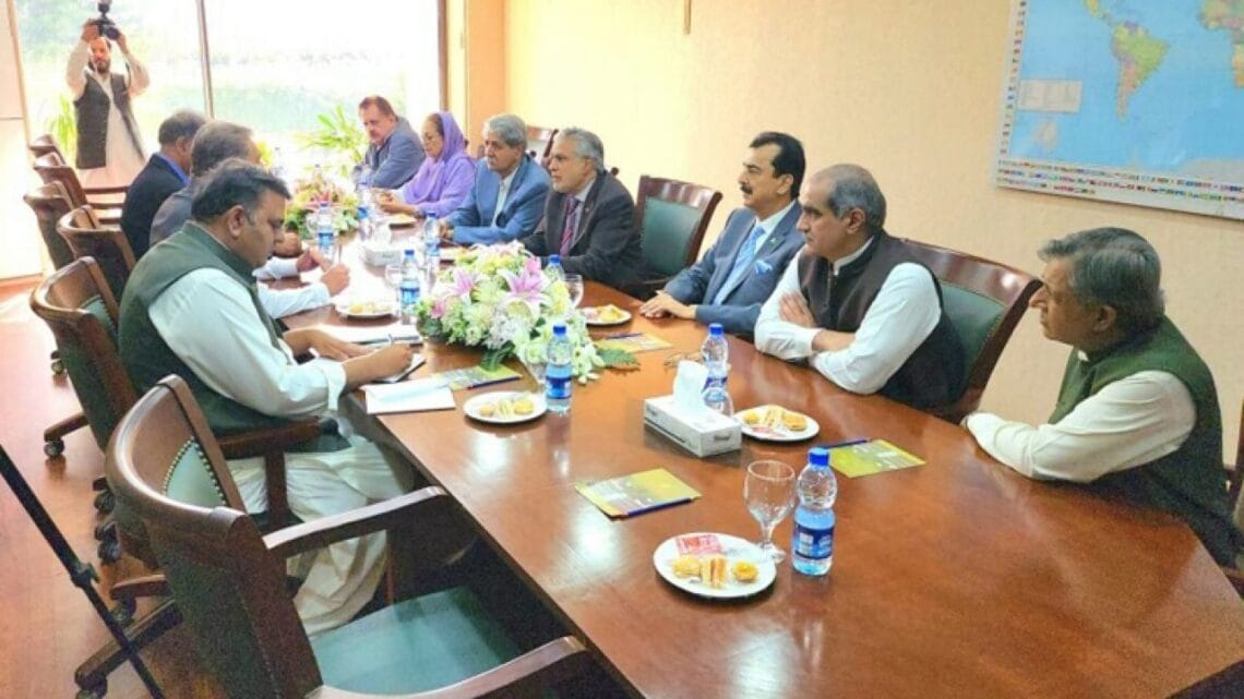 حکومت انتخابات پر مذاکرات کا عمل دوبارہ شروع کرنے کیلئے تیار