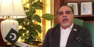 پی ٹی آئی رہنما عمران اسماعیل کو پولیس نے حراست میں لے لیا