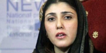 پی ٹی ائی کی سابق ایم این اے عائشہ گلالئی ق لیگ میں شامل