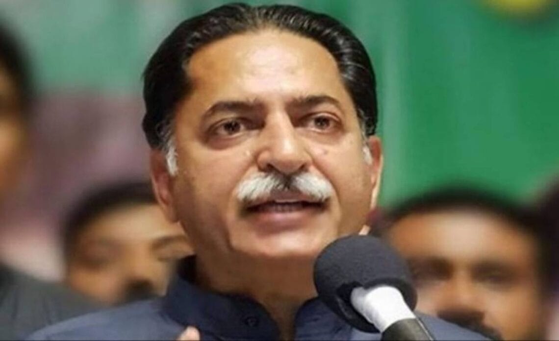 عمران خان کی سہولت کاری بیرون ملک سے ہورہی ہے؛ جاوید لطیف