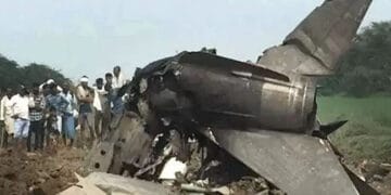 بھارتی لڑاکا طیارہ گر کر تباہ، 3 شہری ہلاک